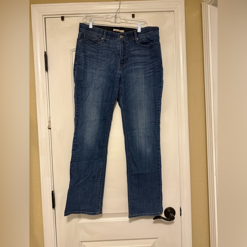 Levi's 525 Perfect Waist Women's Straight Leg Jeans in Blue